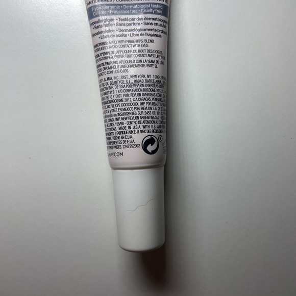 Almay Concealer - Picture 2 of 2